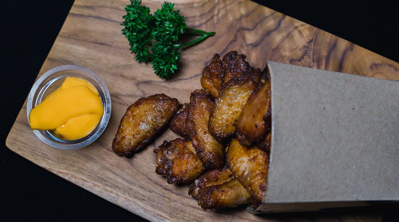 12-Piece Wing Bucket